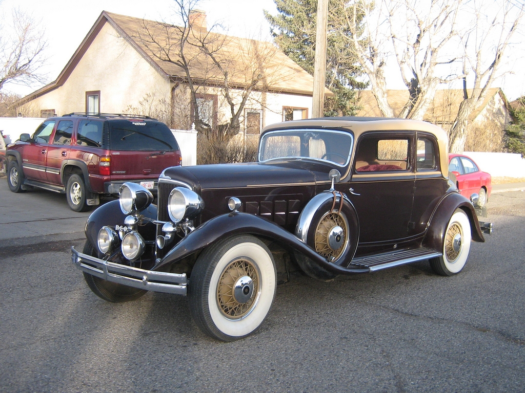 1931-Reo-Royale-Victoria-Eight-1.jpg